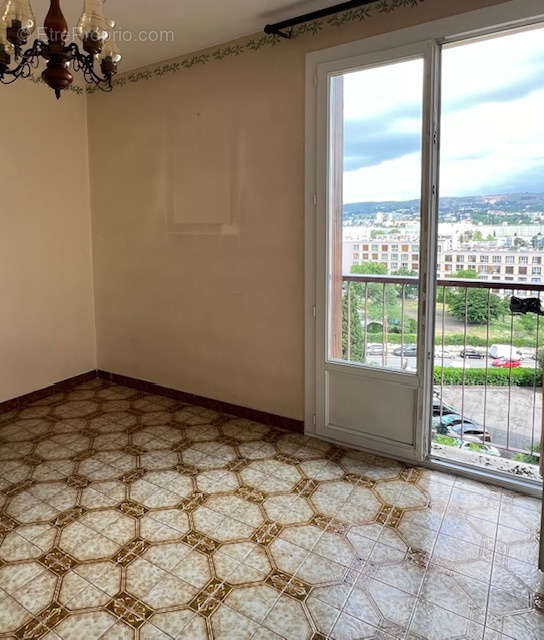 Appartement à MARSEILLE-14E