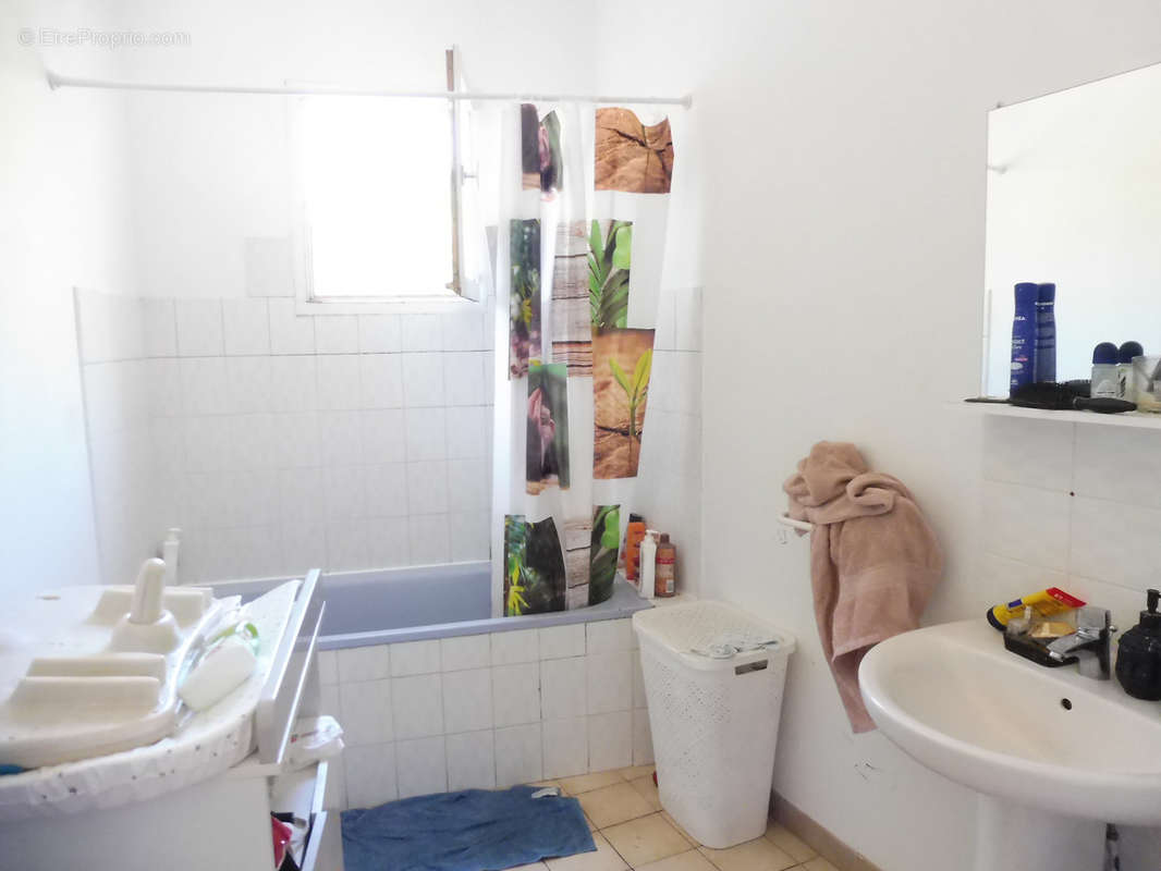 Appartement à LUNEL