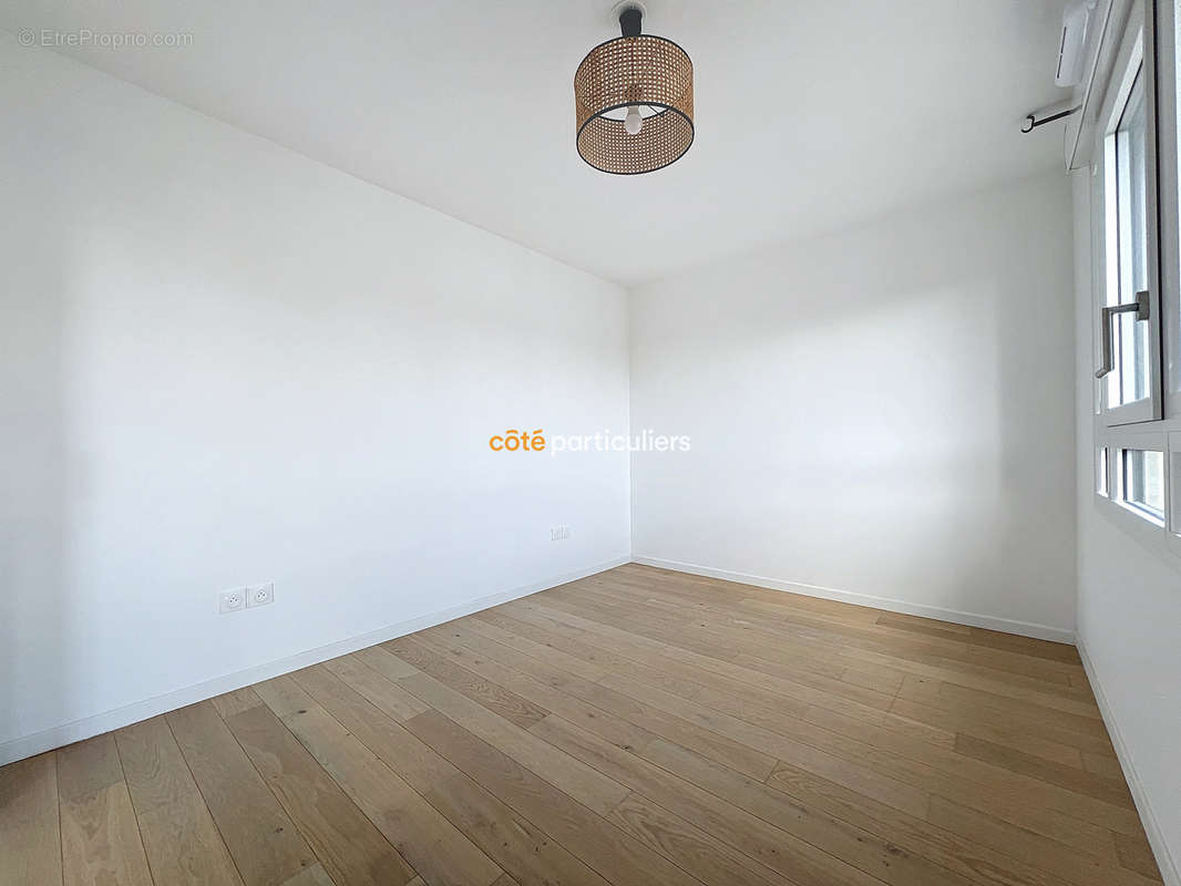 Appartement à ISSY-LES-MOULINEAUX