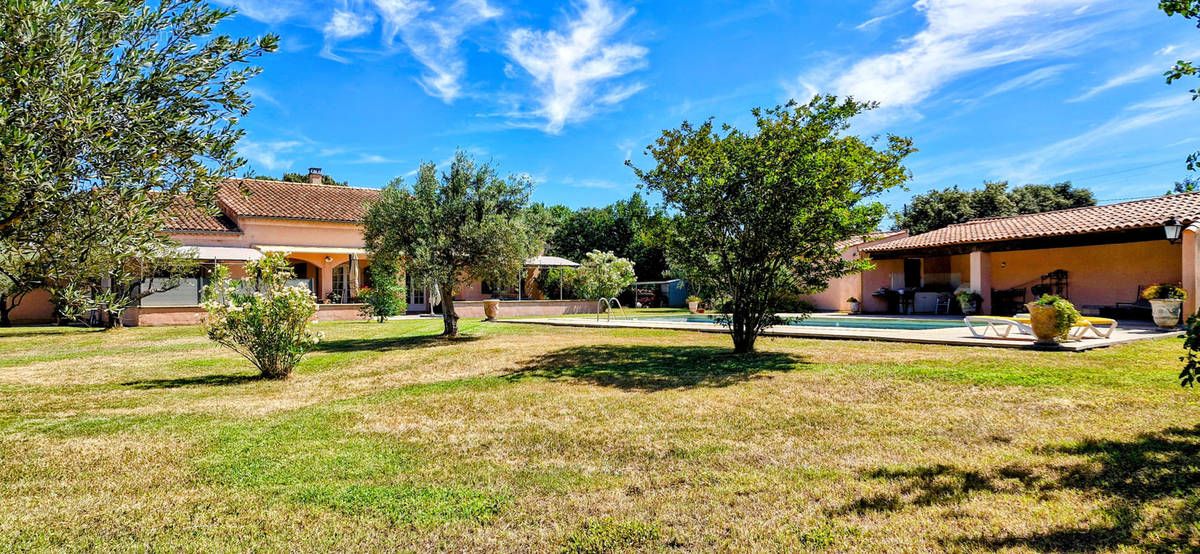 Maison à PERNES-LES-FONTAINES