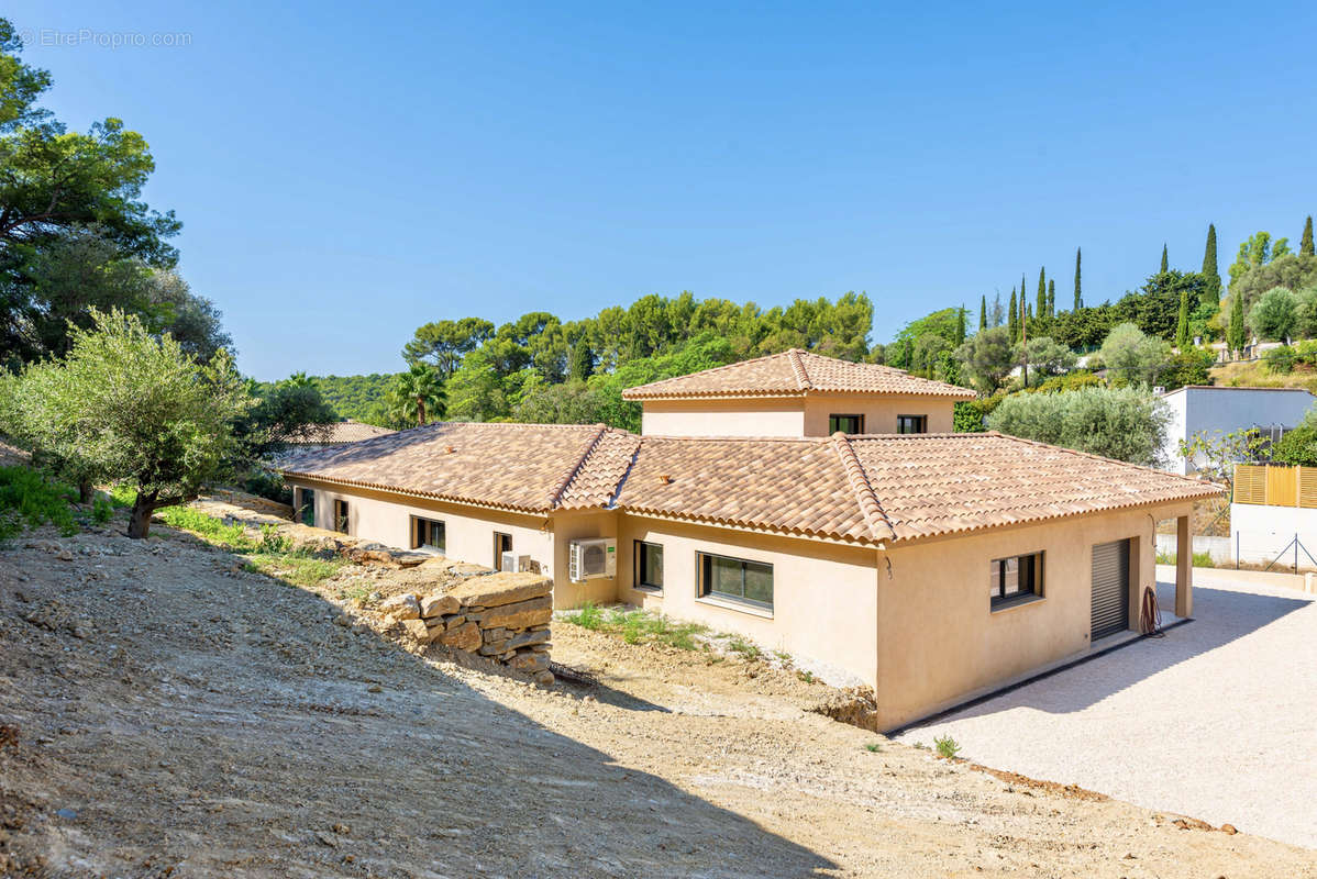 Maison à OLLIOULES