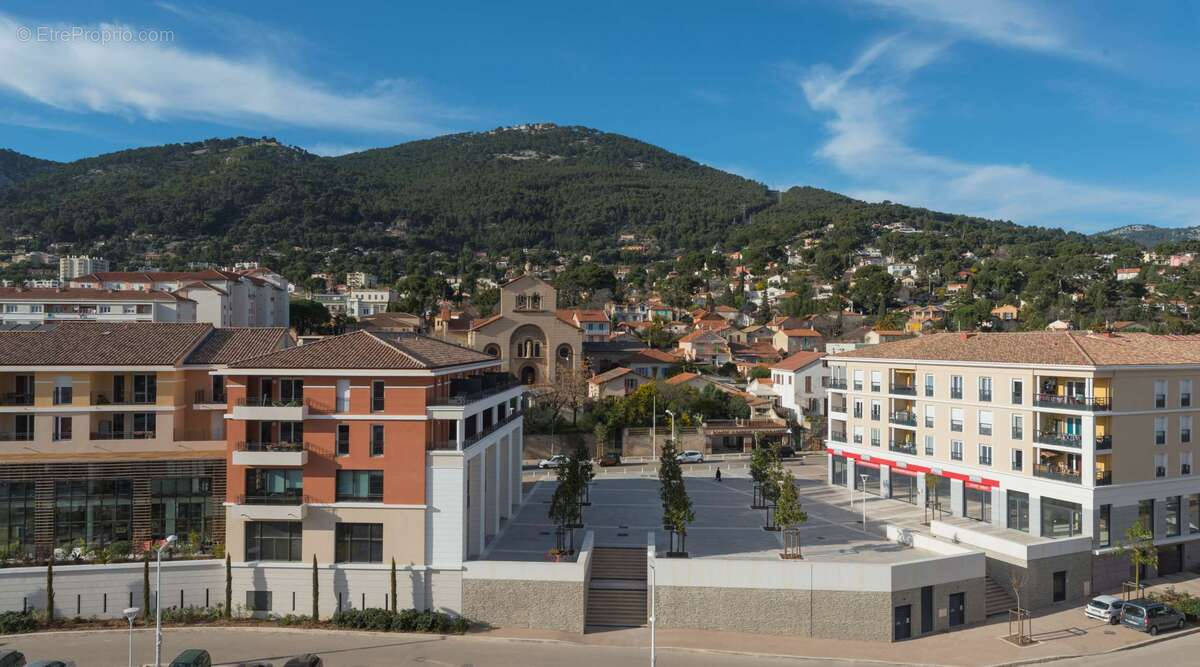 Parking à TOULON