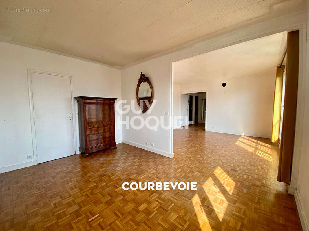 Appartement a louer courbevoie - 3 pièce(s) - 56 m2 - Surfyn