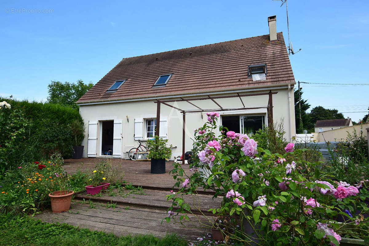 Maison à ECHOUBOULAINS