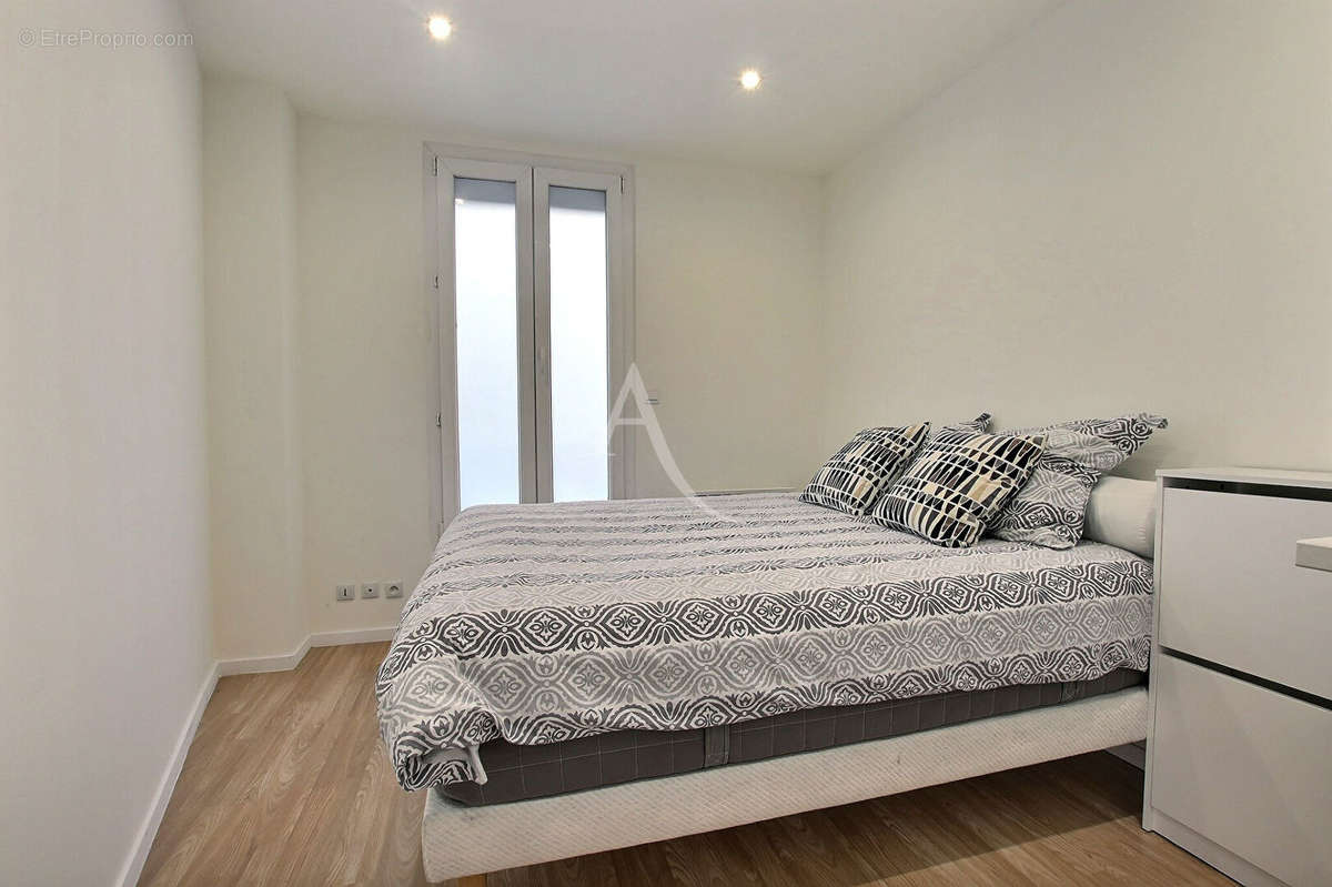 Appartement à AUBERVILLIERS