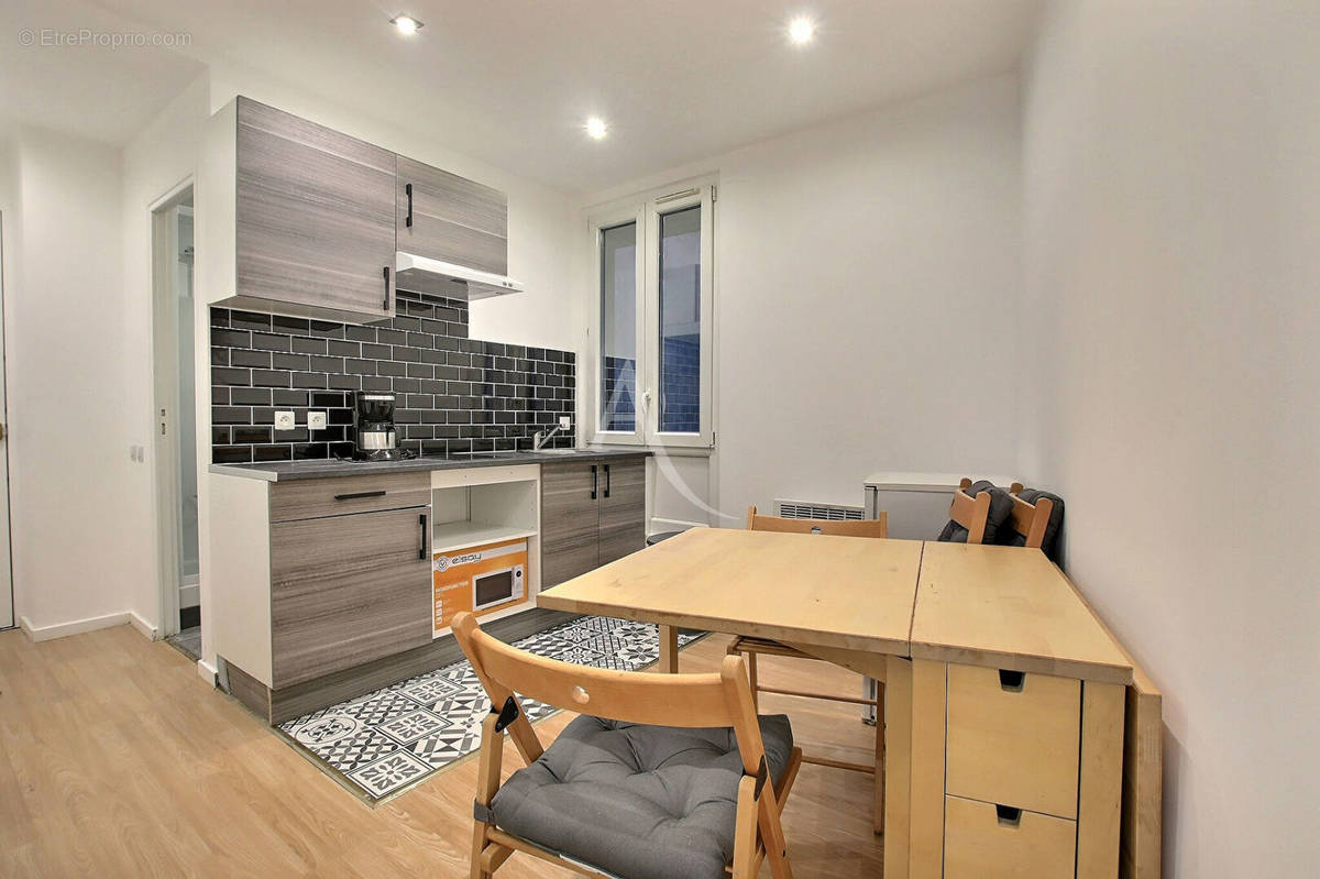 Appartement à AUBERVILLIERS