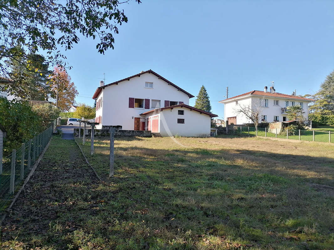 Maison à SAINT-PALAIS