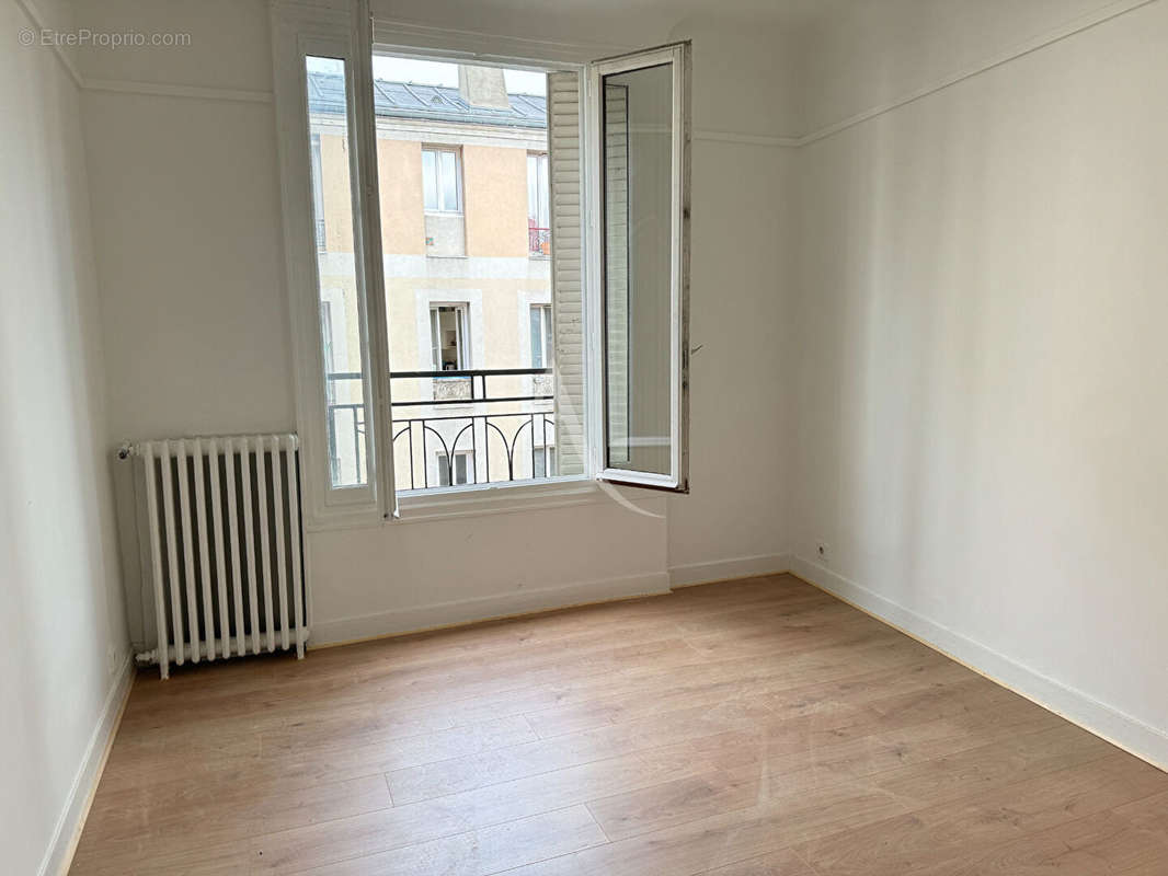 Appartement à AUBERVILLIERS