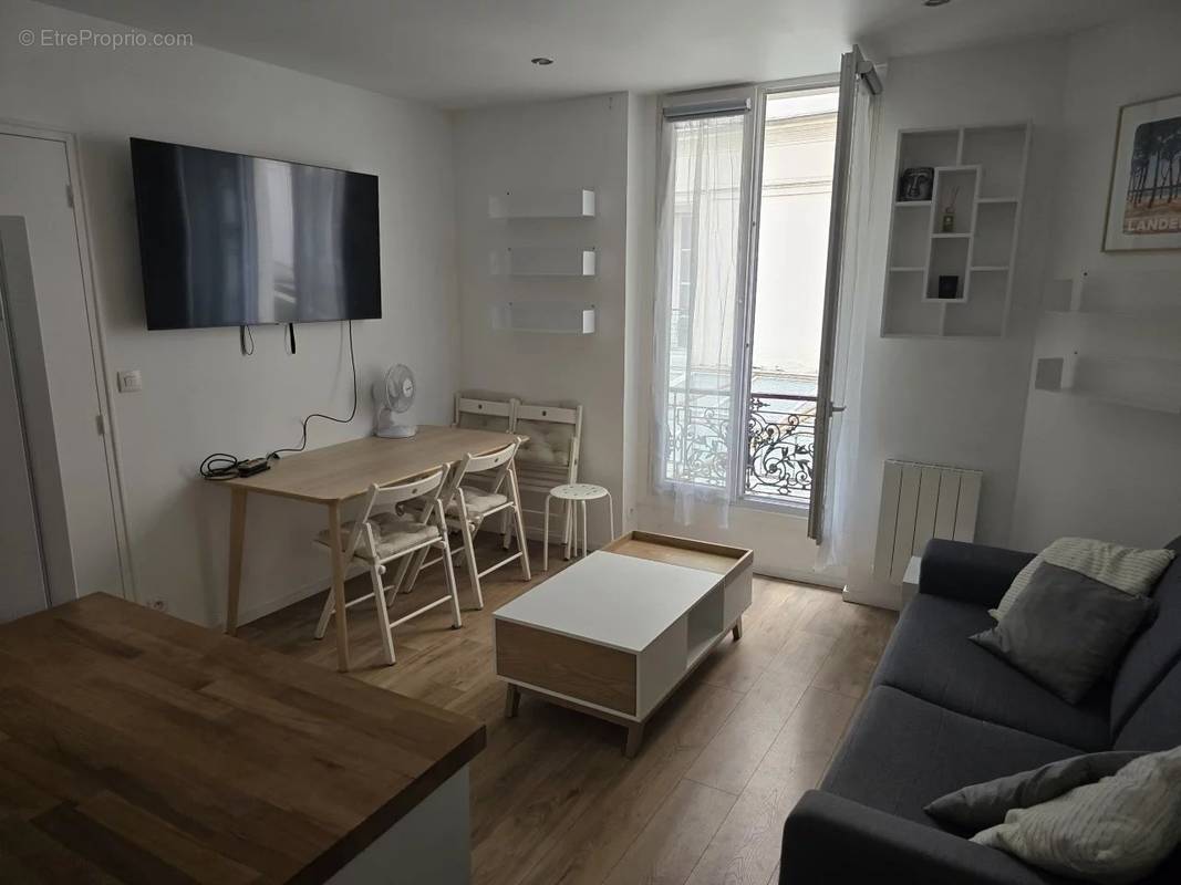 Appartement à PARIS-18E