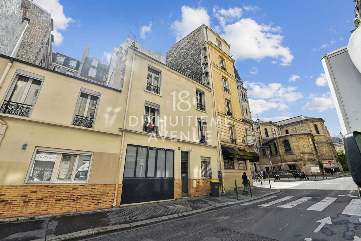 Appartement a louer paris-18e-arrondissement - 3 pièce(s) - 59 m2 - Surfyn