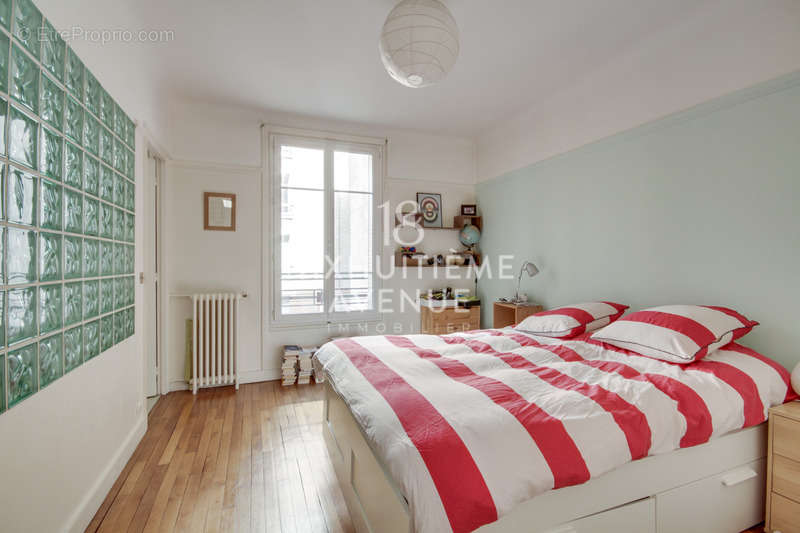 Appartement à PARIS-18E