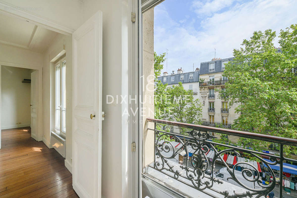 Appartement à PARIS-18E