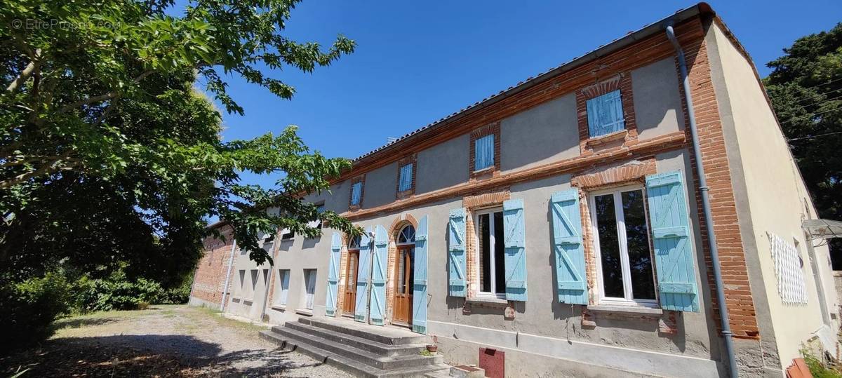 Maison à LACROIX-FALGARDE