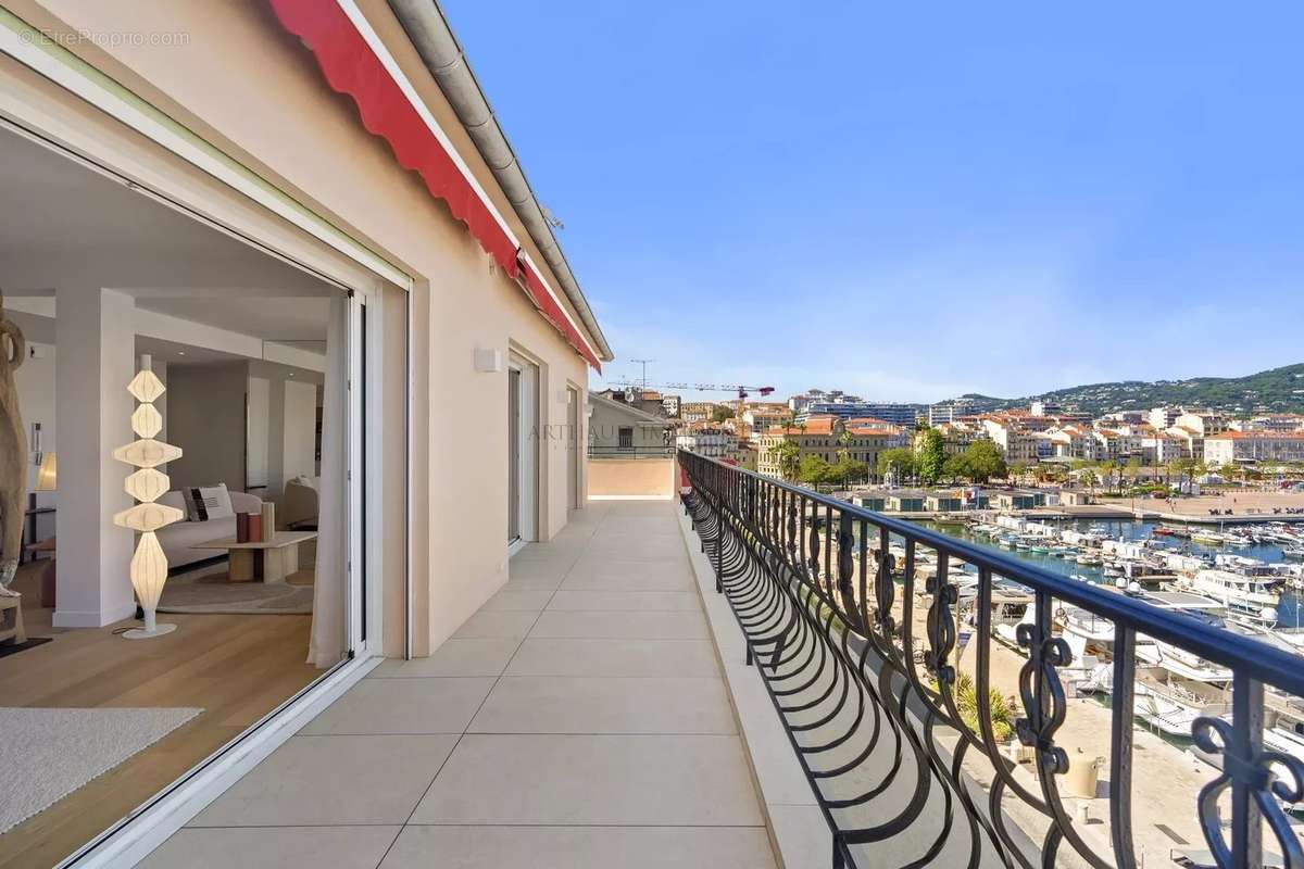 Appartement à CANNES