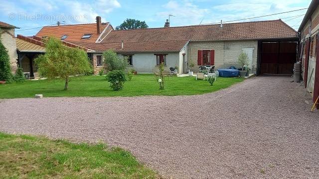 Maison à RESSONS-SUR-MATZ