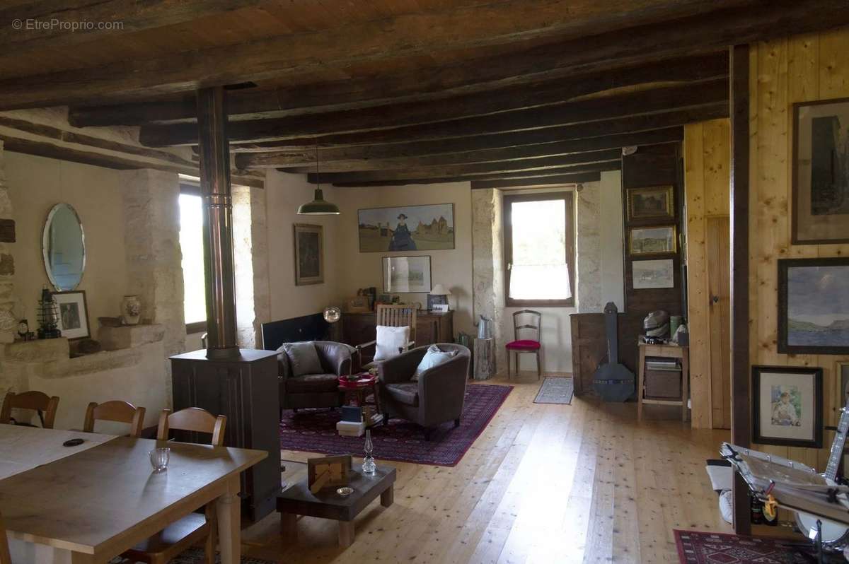 Appartement à LEOBARD