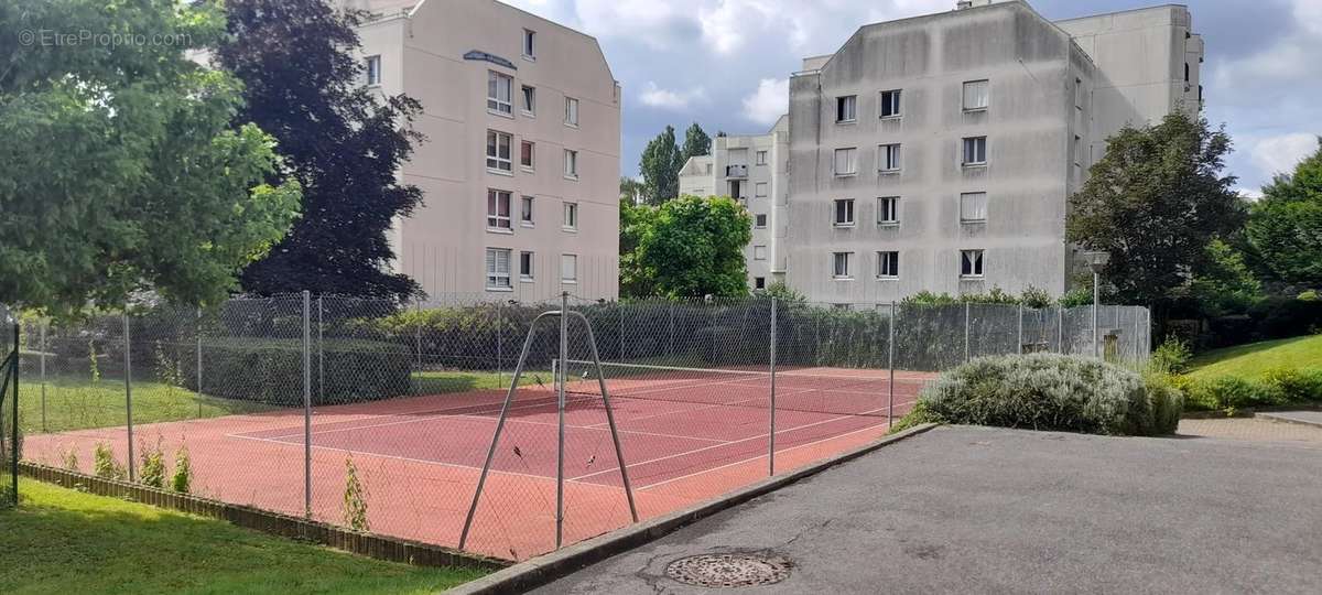 Appartement à CHENNEVIERES-SUR-MARNE