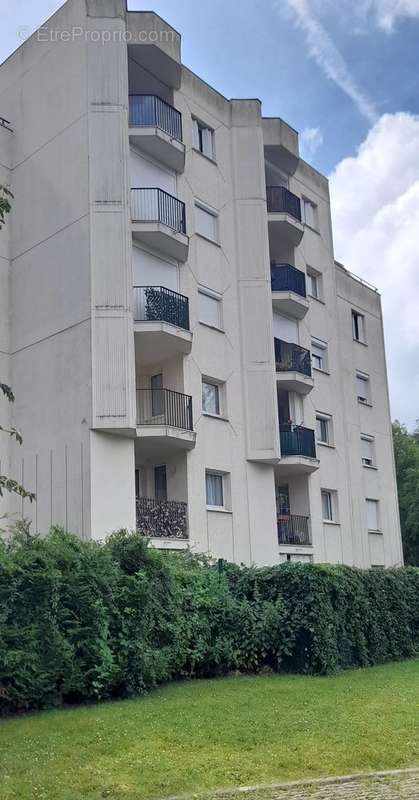 Appartement à CHENNEVIERES-SUR-MARNE