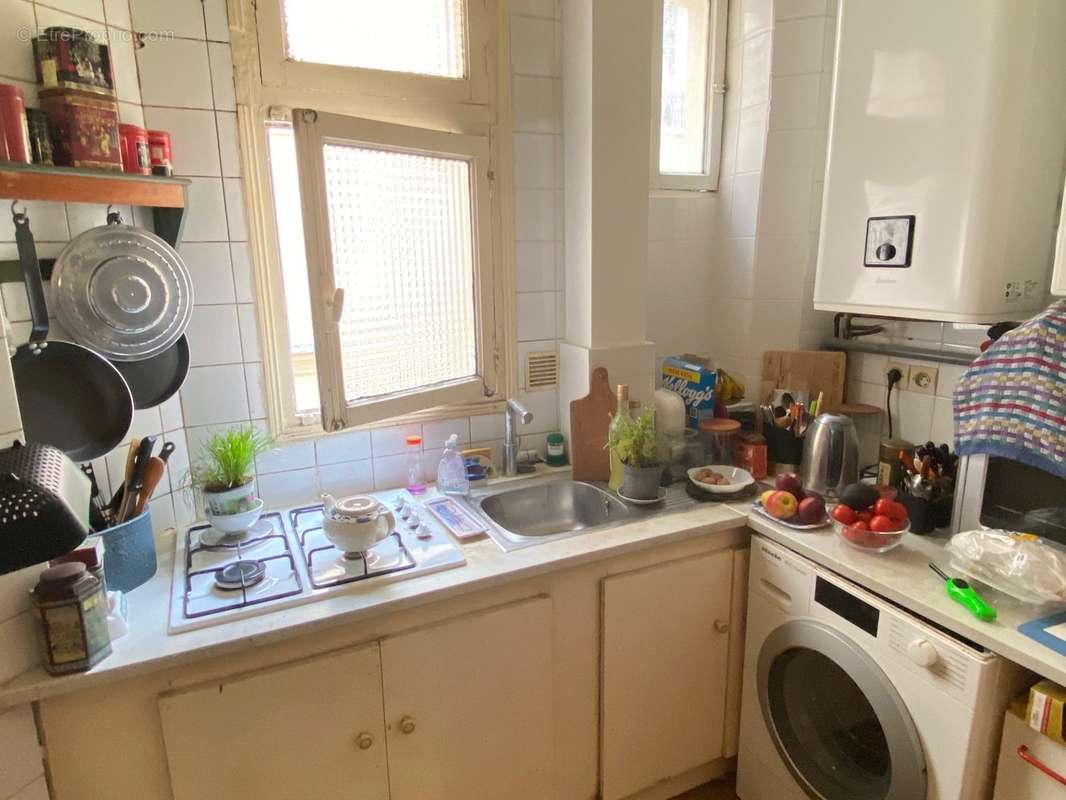 Appartement à PARIS-19E