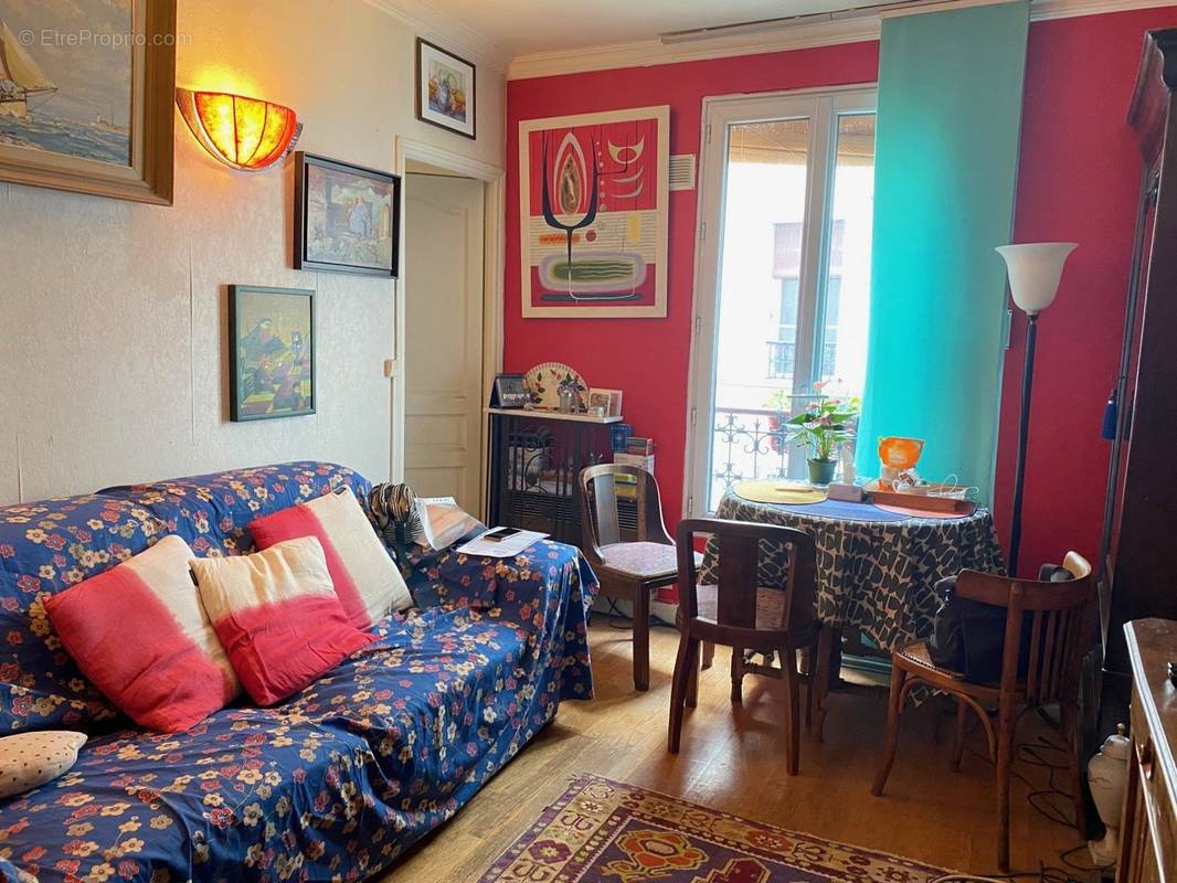 Appartement à PARIS-19E