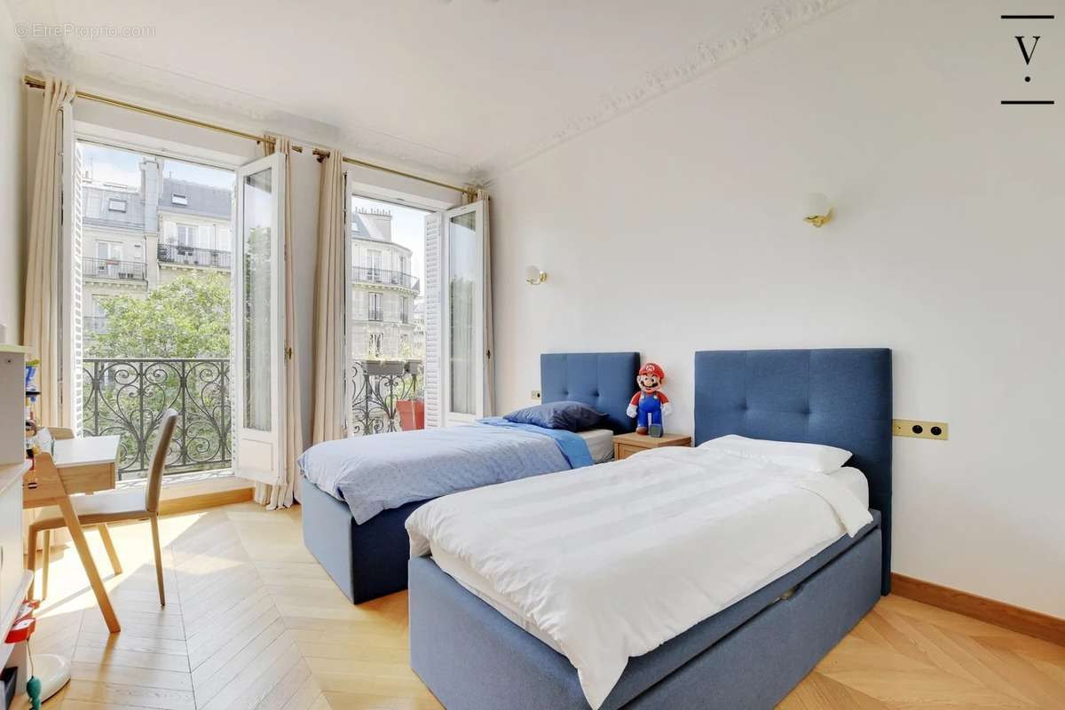 Appartement à PARIS-6E