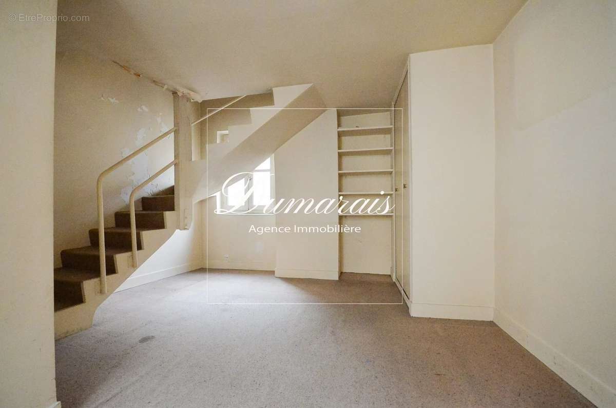 Appartement à PARIS-4E