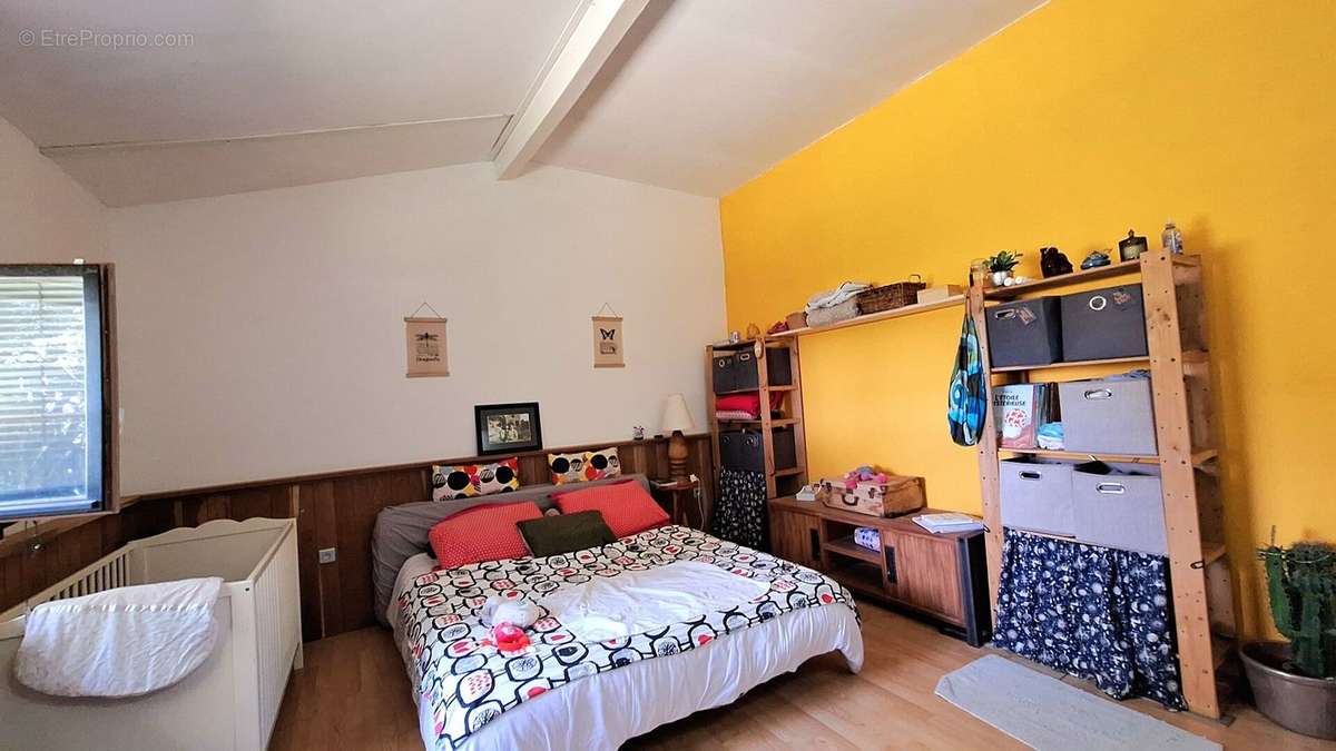 bedroom 2/chambre 2 - Maison à LOUBERSAN