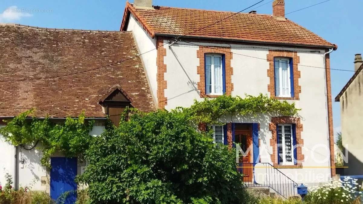 Maison à GOUZON