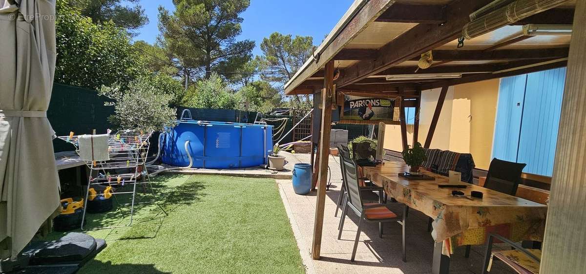 Mobil-home, terrain, habitation legere, chalet, 3 pieces, - Autre à LE CASTELLET