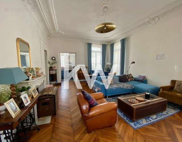 Appartement à VERSAILLES