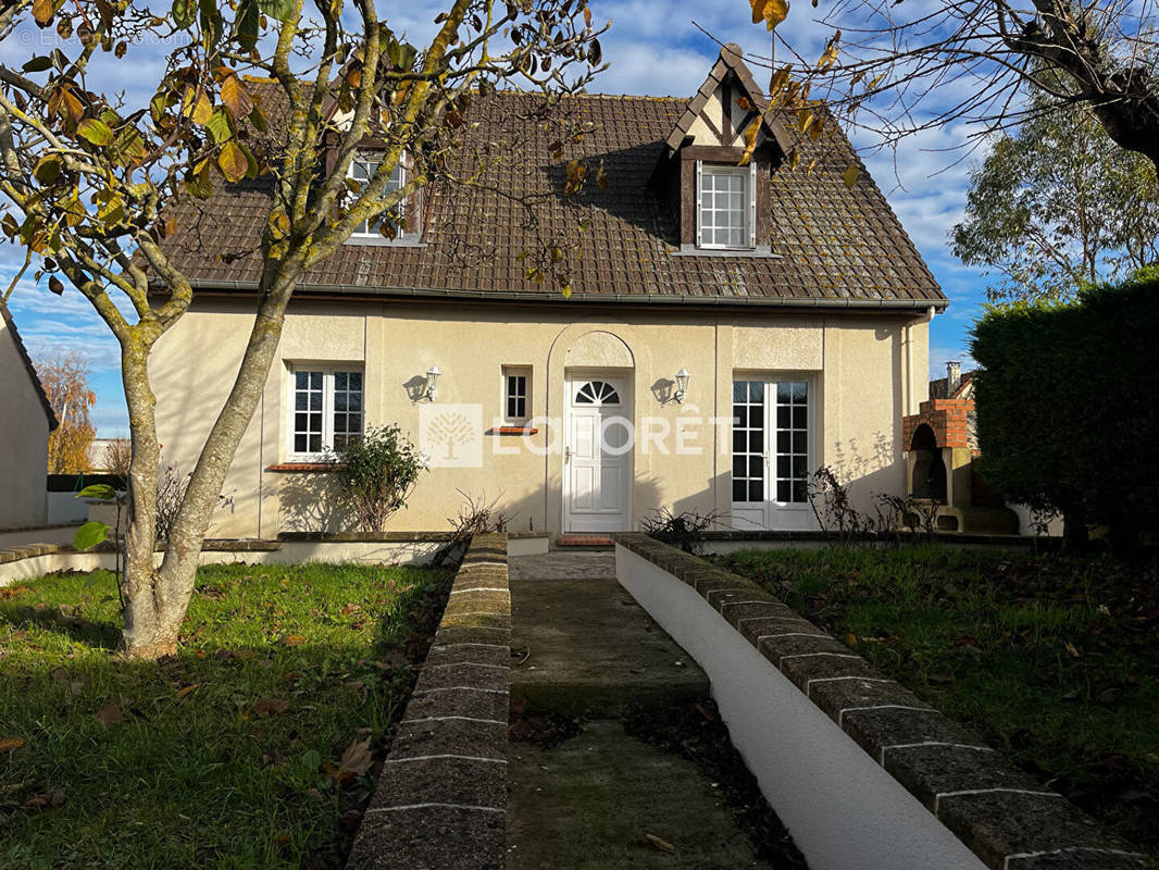 Maison à FRENOUVILLE