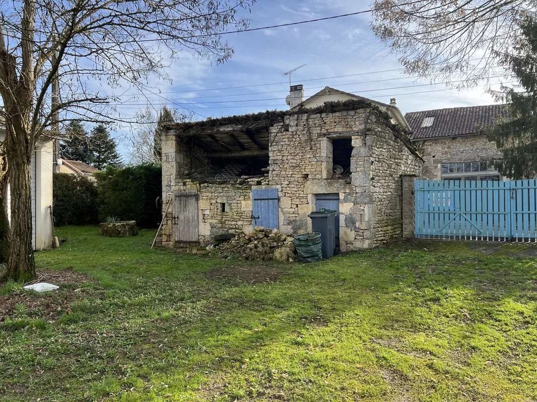 Maison à VILLEFAGNAN