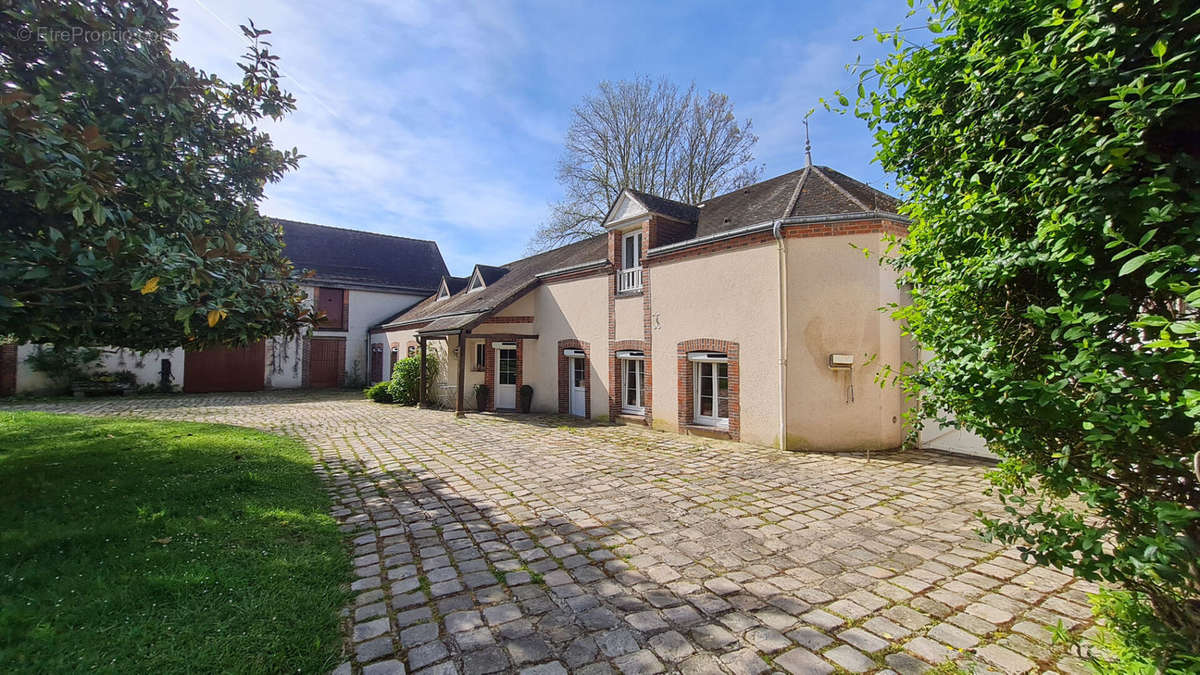 Maison à MAINTENON