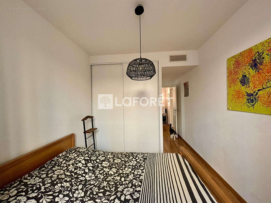 Appartement à MARSEILLE-2E