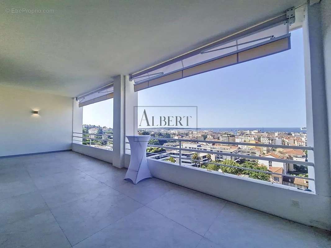 Appartement à CANNES