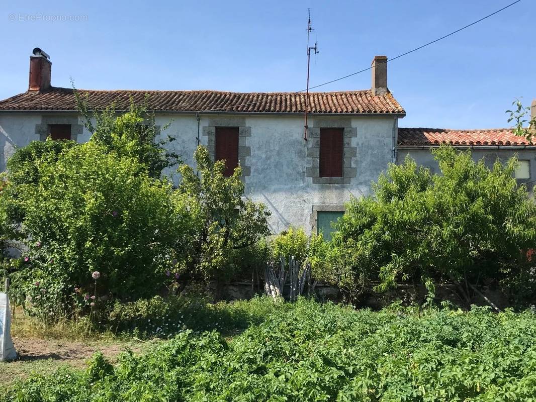 Maison à SAINT-AUBIN-LE-CLOUD