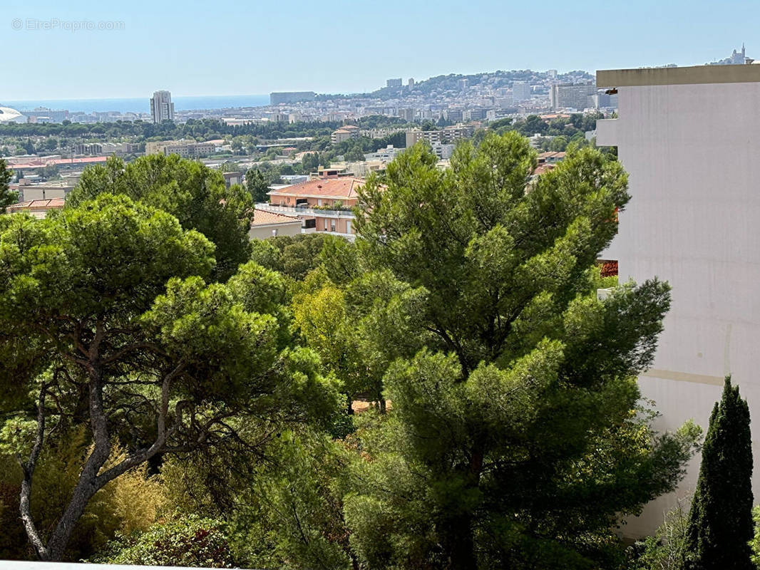 Appartement à MARSEILLE-12E