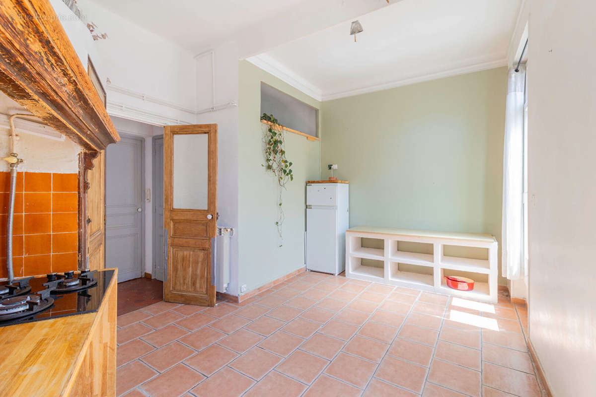 Appartement à MARSEILLE-3E