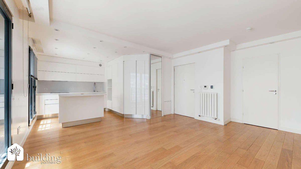 Appartement à LEVALLOIS-PERRET