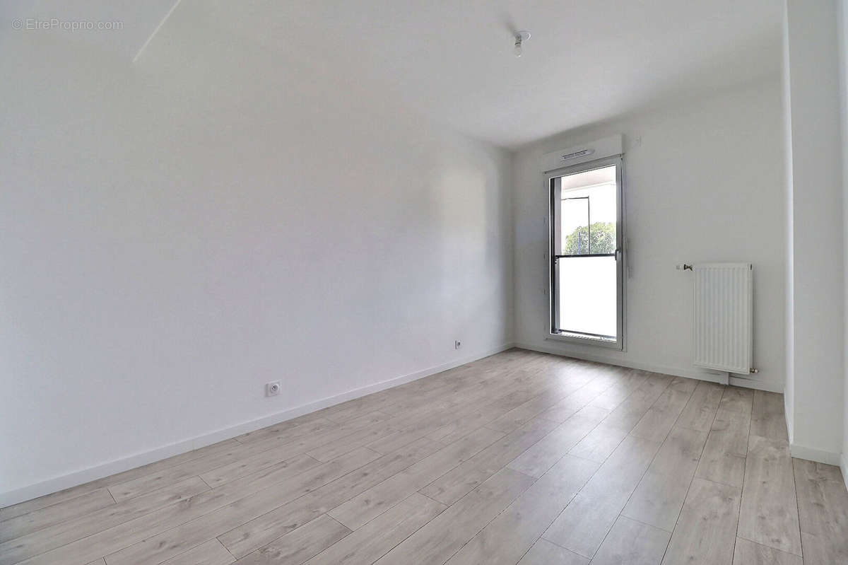 Appartement à AUBERVILLIERS