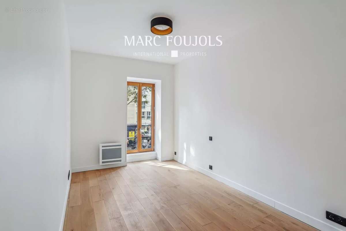 Appartement à PARIS-18E