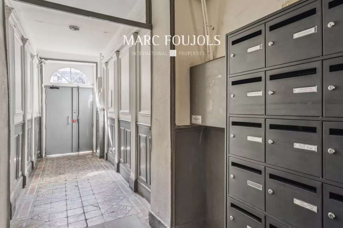 Appartement à PARIS-18E