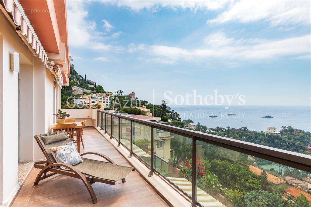 Appartement à ROQUEBRUNE-CAP-MARTIN