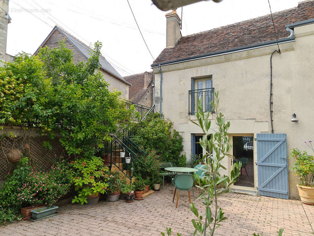 Maison à NOIZAY