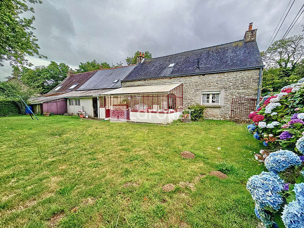 Maison à SAINT-SERVANT