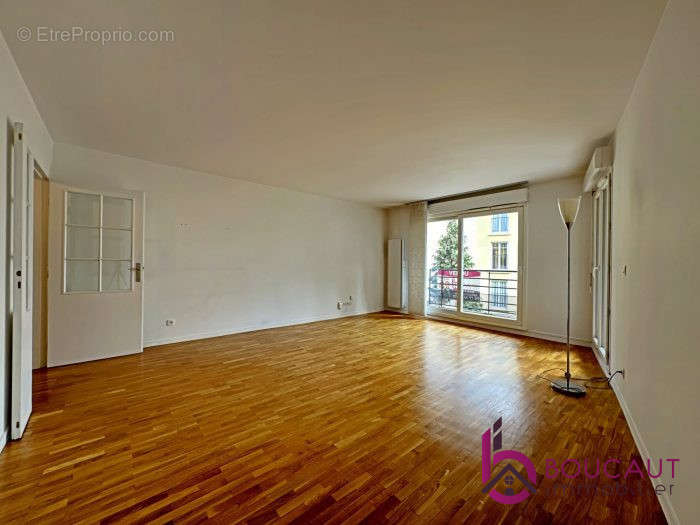Appartement a louer le plessis-robinson - 4 pièce(s) - 90 m2 - Surfyn