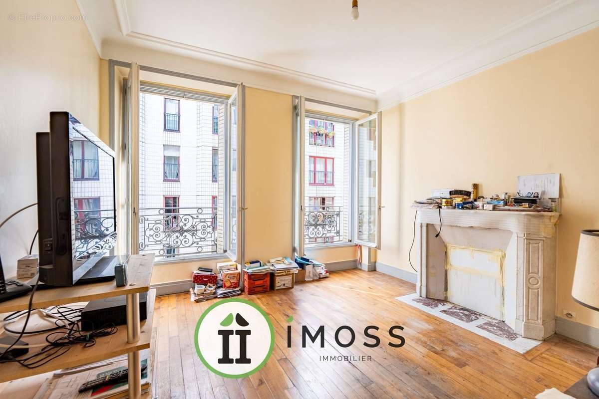 Appartement à PARIS-18E