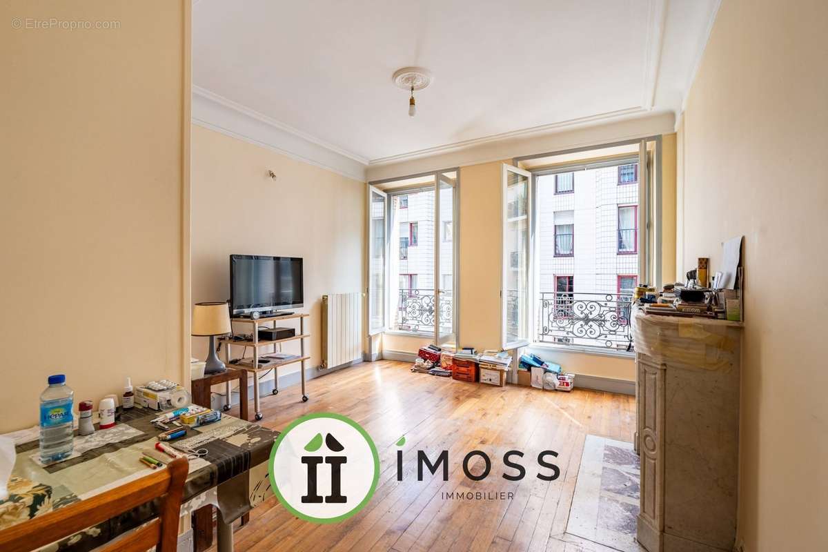 Appartement à PARIS-18E