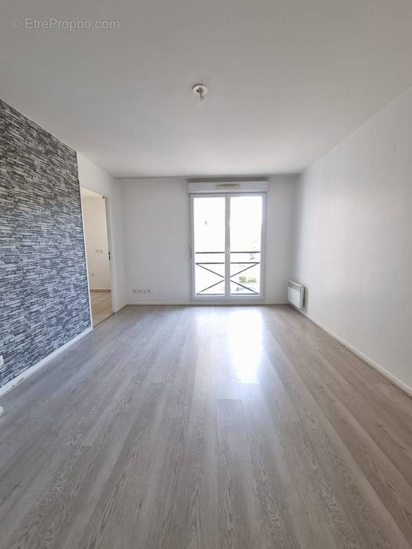 Appartement à CORBEIL-ESSONNES