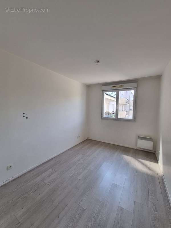 Appartement à CORBEIL-ESSONNES